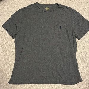 Size Large Ralph Lauren dark gray crew neck t-shirt. Excellent condition!